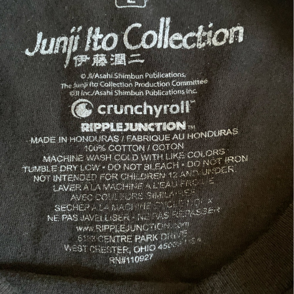 CrunchyRoll Junji Ito Collection Anime Long Sleeve T-shirt - Picture 4 of 4